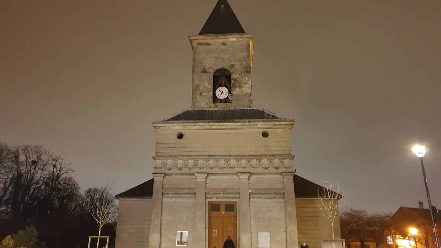 Deux enquêtes ouvertes après des actes de vandalismes dans des églises de Seine-Saint-Denis